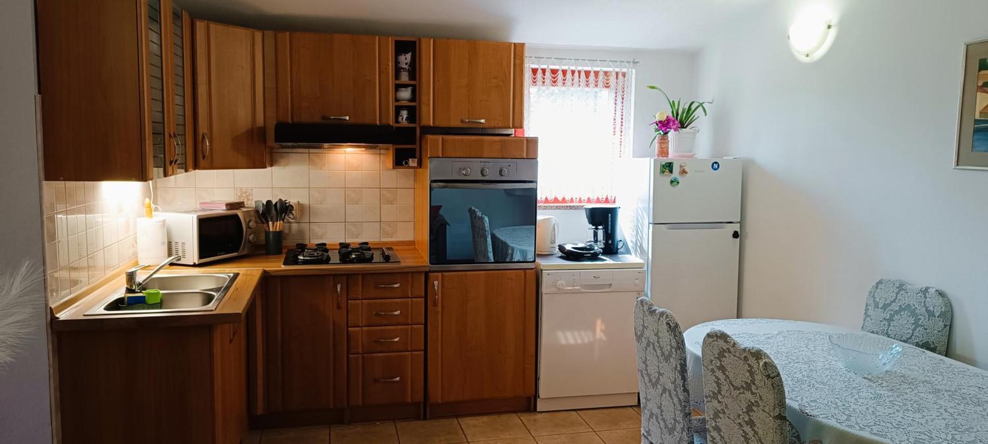 Matej Apartma